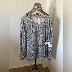 Secret Treasures- Animal Print Pajama Shirt— Women Size XL/XG (16-18)